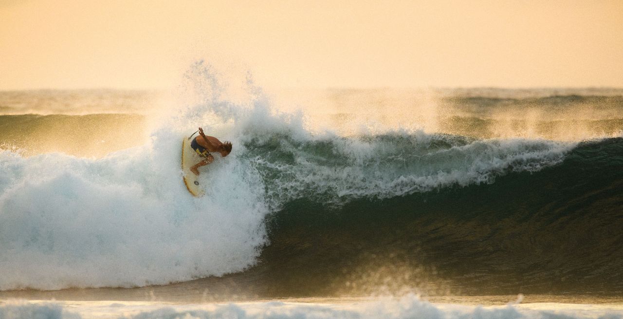 34.4 - The Surfers Journal